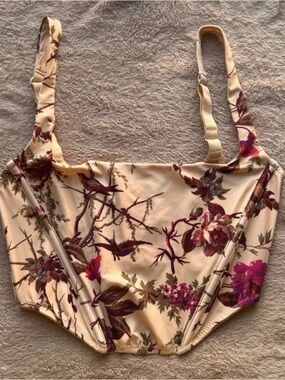 Urban Outfitters Floral Crop Tank Top in Cream and Plum